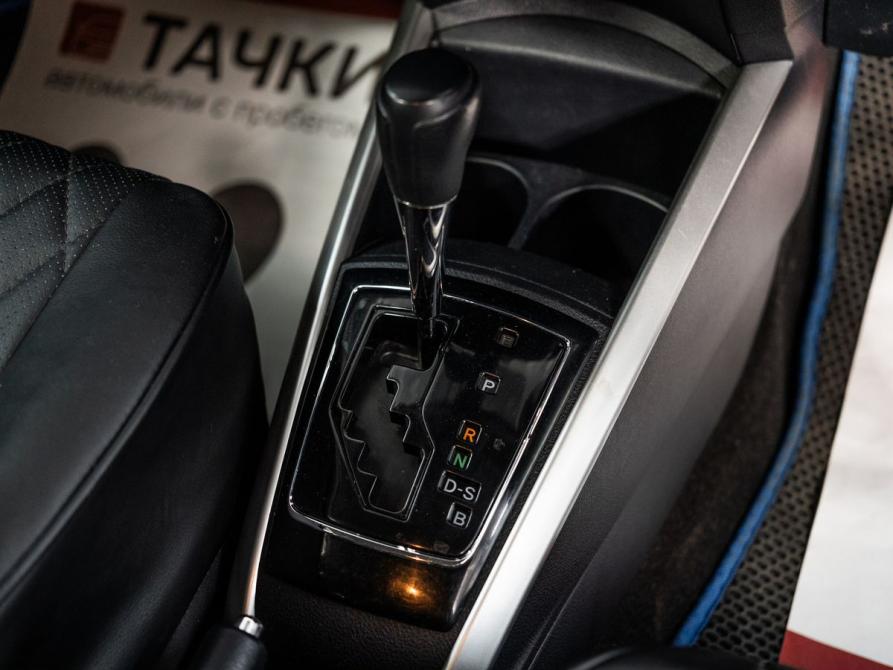 Toyota Corolla XI (E160 E170) Рестайлинг 2 Иркутск  - изображение 14