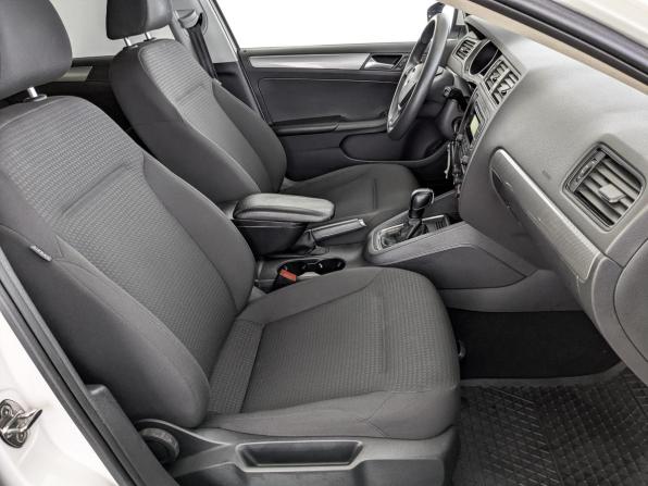 Volkswagen Jetta VI Рестайлинг с пробегом 2015 года, цена 1 475 000 рублей, 114842 км, седан, Автокод Объявления