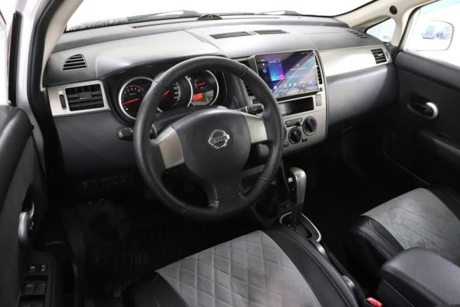 Nissan Tiida I Рестайлинг с пробегом 2011 года, цена 781 000 рублей, 111259 км, хэтчбек, Автокод Объявления