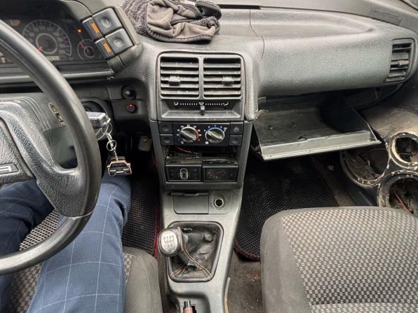 Lada (ВАЗ) 2112 с пробегом 2003 года, цена 50 000 рублей, 79705 км, хэтчбек, Автокод Объявления
