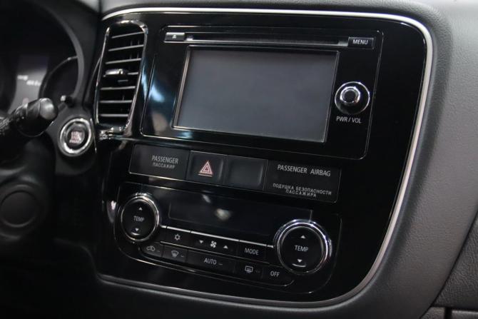 Mitsubishi Outlander III с пробегом 2012 года, цена 1 385 850 рублей, 145302 км, внедорожник, Автокод Объявления