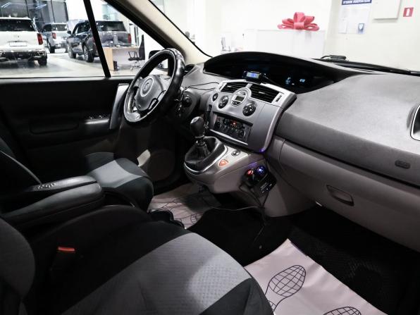 Renault Scenic II Рестайлинг с пробегом 2009 года, цена 536 000 рублей, 283551 км, компактвэн, Автокод Объявления
