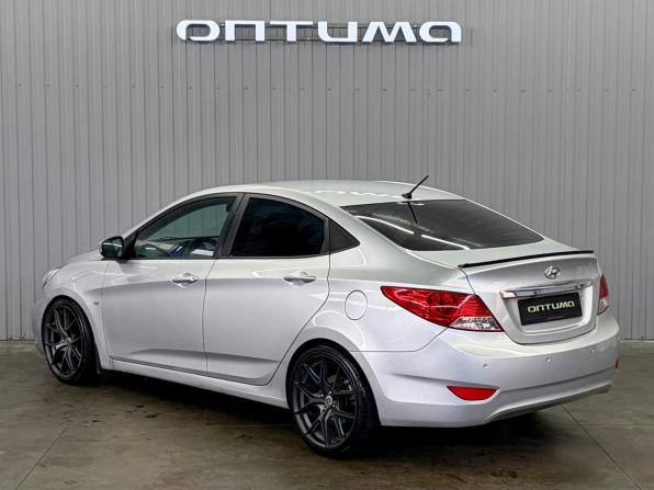 Hyundai Solaris I с пробегом 2011 года, цена 897 000 рублей, 164974 км, седан, Автокод Объявления