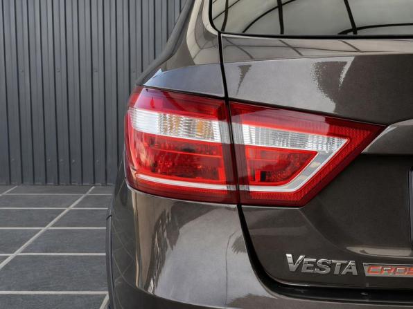 Lada (ВАЗ) Vesta I с пробегом 2018 года, цена 947 000 рублей, 107000 км, универсал, Автокод Объявления