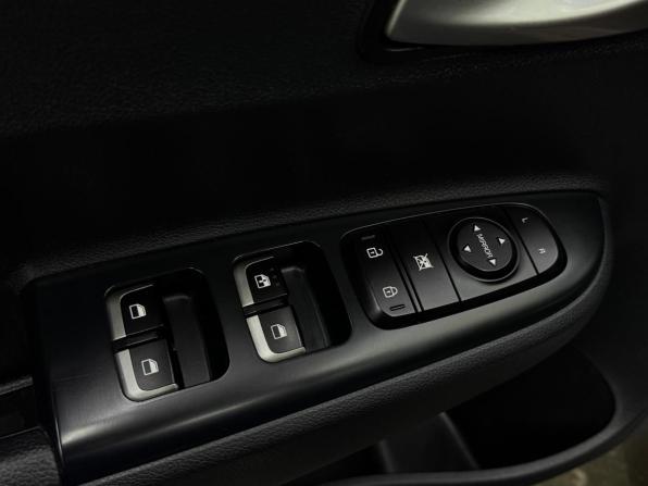 Kia Rio IV с пробегом 2019 года, цена 1 300 000 рублей, 117512 км, седан, Автокод Объявления