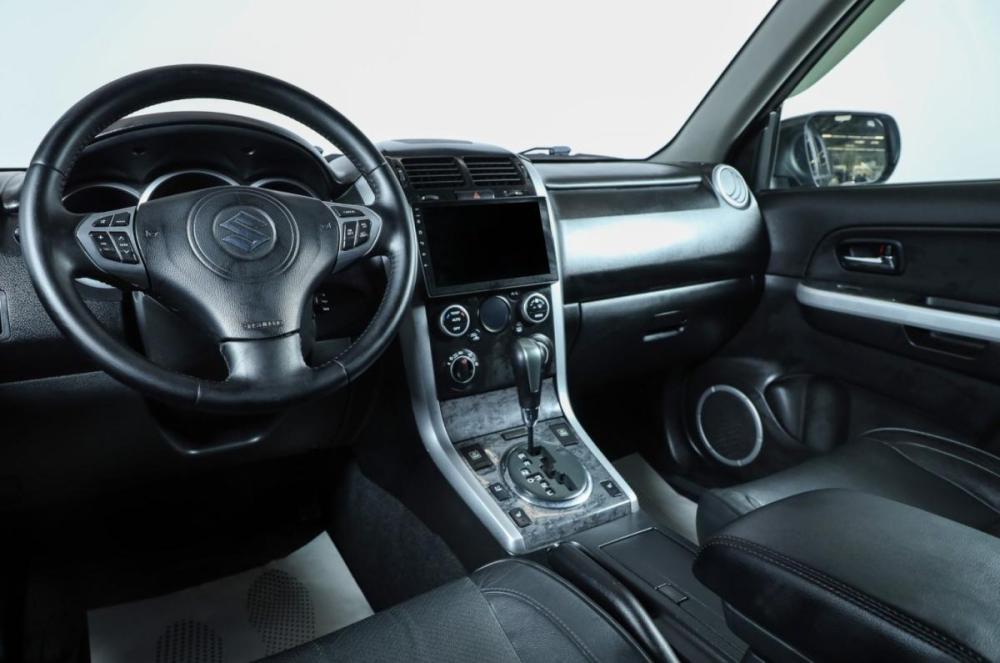 Suzuki Grand Vitara II Рестайлинг Новосибирск  - изображение 8