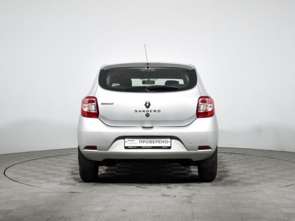 Renault Sandero II с пробегом 2015 года, цена 927 800 рублей, 34442 км, хэтчбек, Автокод Объявления