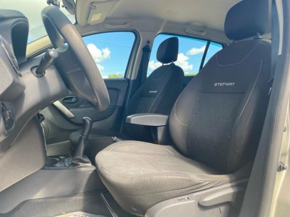Renault Sandero II с пробегом 2015 года, цена 887 000 рублей, 109922 км, хэтчбек, Автокод Объявления