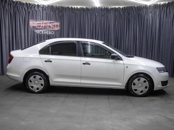 Skoda Rapid I с пробегом 2014 года, цена 529 000 рублей, 279000 км, лифтбек, Автокод Объявления