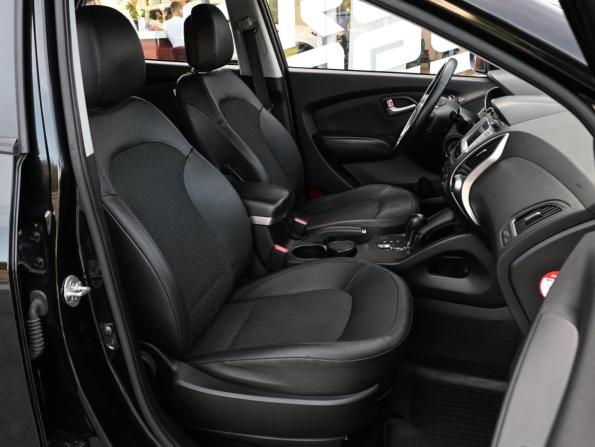 Hyundai ix35 I Рестайлинг с пробегом 2013 года, цена 1 360 000 рублей, 150062 км, внедорожник, Автокод Объявления