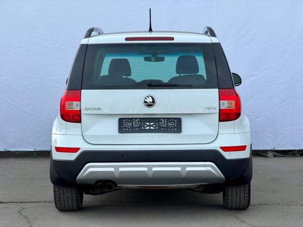 Skoda Yeti I Рестайлинг с пробегом 2016 года, цена 1 199 000 рублей, 142500 км, внедорожник, Автокод Объявления