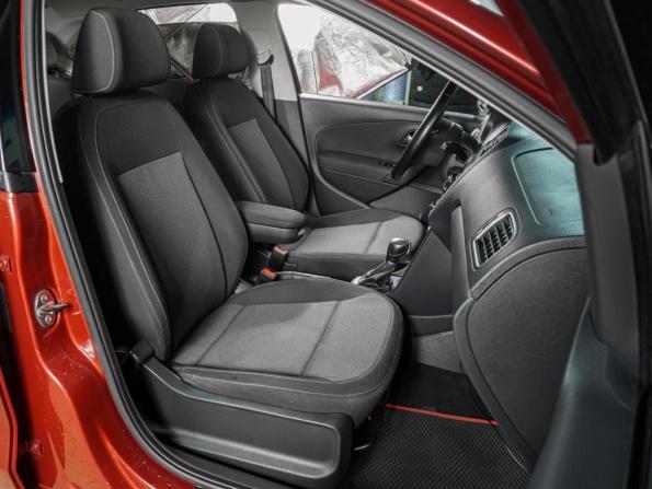 Volkswagen Polo V Рестайлинг с пробегом 2016 года, цена 1 124 000 рублей, 184980 км, седан, Автокод Объявления