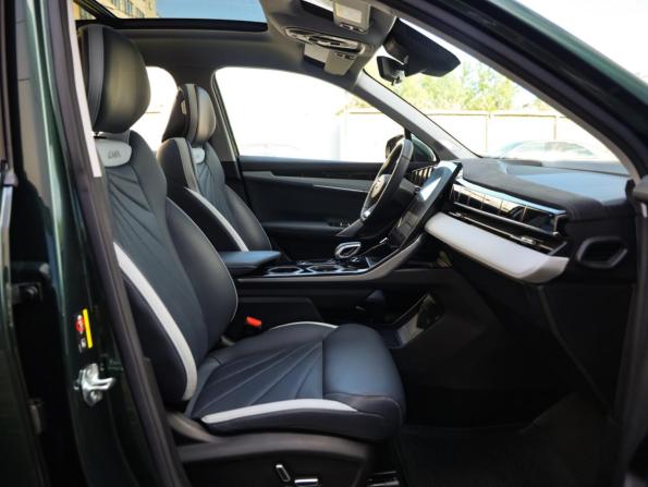 Geely Atlas II с пробегом 2024 года, цена 3 099 000 рублей, 24925 км, внедорожник, Автокод Объявления