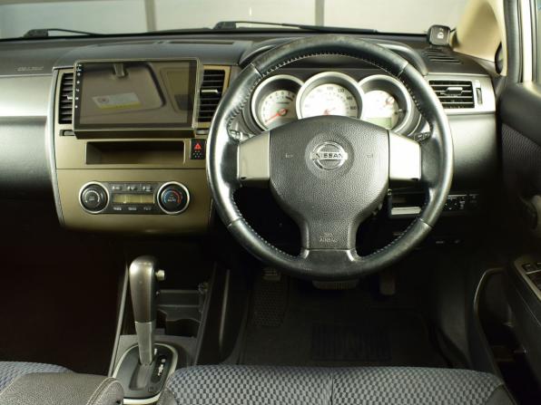 Nissan Tiida I с пробегом 2009 года, цена 699 999 рублей, 247038 км, хэтчбек, Автокод Объявления
