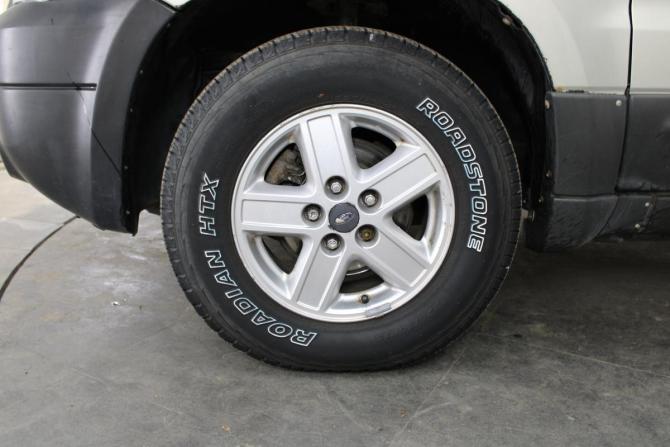 Ford Escape I Рестайлинг с пробегом 2004 года, цена 450 000 рублей, 196377 км, внедорожник, Автокод Объявления