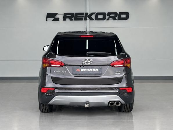 Hyundai Santa Fe III Рестайлинг с пробегом 2016 года, цена 1 969 000 рублей, 213438 км, внедорожник, Автокод Объявления