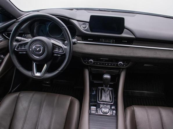 Mazda 6 III (GJ) Рестайлинг 2 с пробегом 2022 года, цена 3 248 000 рублей, 44022 км, седан, Автокод Объявления