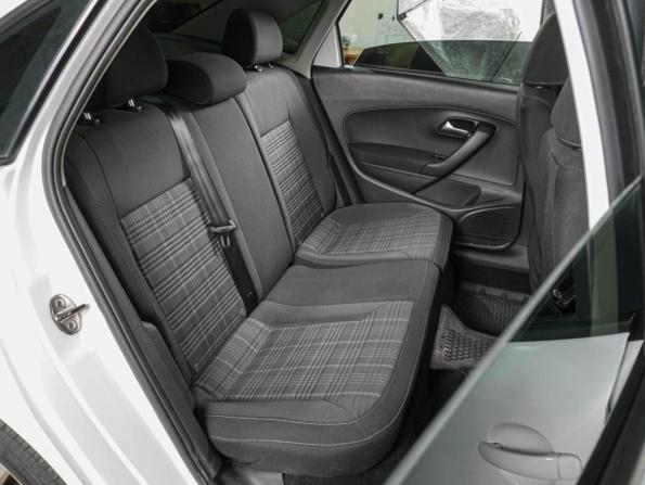 Volkswagen Polo V Рестайлинг с пробегом 2018 года, цена 1 229 000 рублей, 183827 км, седан, Автокод Объявления