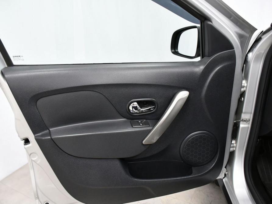 Renault Logan II Рестайлинг Новосибирск  - изображение 9