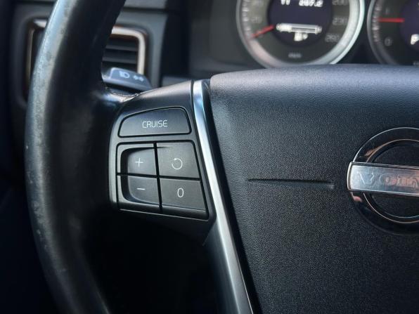 Volvo XC70 II с пробегом 2011 года, цена 1 199 000 рублей, 323992 км, универсал, Автокод Объявления