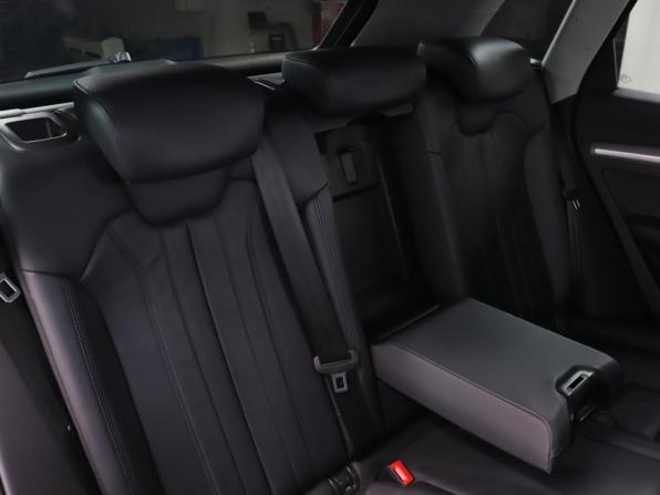 Audi Q5 II (FY) с пробегом 2018 года, цена 3 599 900 рублей, 97000 км, внедорожник, Автокод Объявления