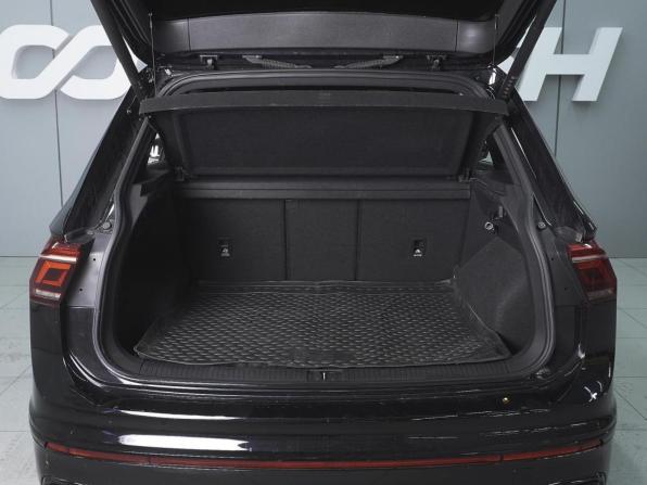 Volkswagen Tiguan II Рестайлинг с пробегом 2021 года, цена 4 270 000 рублей, 93194 км, внедорожник, Автокод Объявления