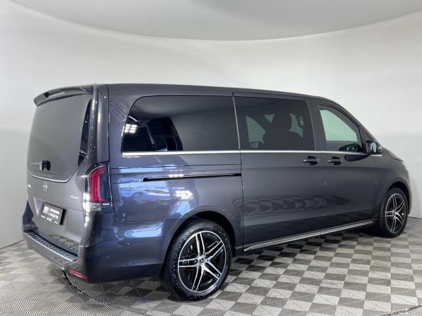 Mercedes-Benz V-Класс III (W447) Рестайлинг 2 с пробегом 2024 года, цена 10 899 000 рублей, 9692 км, минивэн, Автокод Объявления