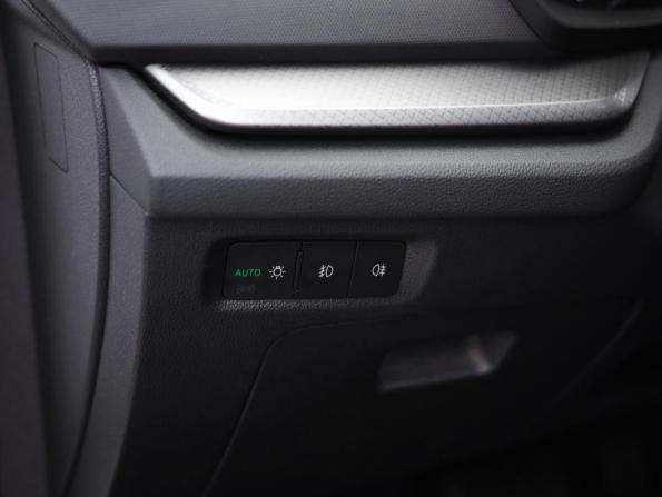 Skoda Octavia IV (A8) с пробегом 2021 года, цена 2 449 000 рублей, 44197 км, лифтбек, Автокод Объявления