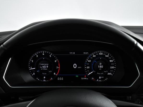 Volkswagen Tiguan II с пробегом 2018 года, цена 2 850 000 рублей, 73198 км, внедорожник, Автокод Объявления