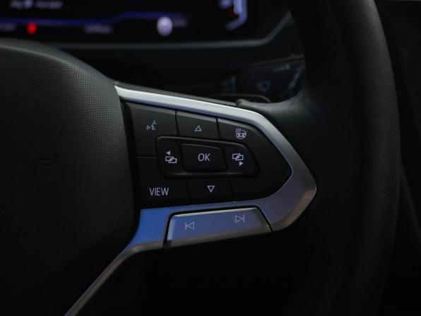 Volkswagen Tiguan II Рестайлинг с пробегом 2021 года, цена 3 299 077 рублей, 52996 км, внедорожник, Автокод Объявления