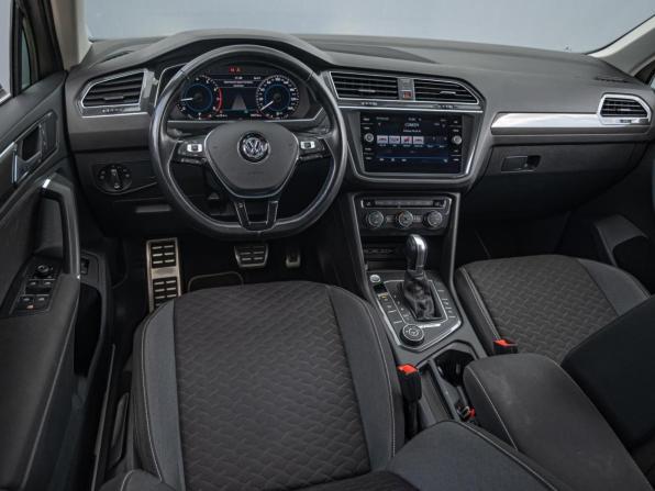 Volkswagen Tiguan II с пробегом 2018 года, цена 2 130 000 рублей, 180735 км, внедорожник, Автокод Объявления