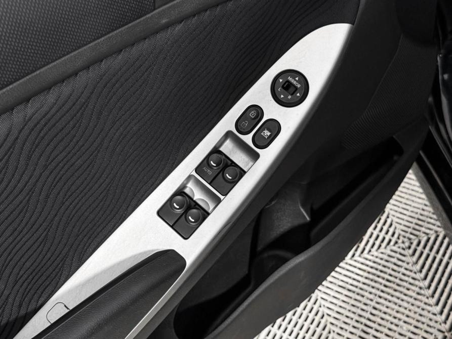 Hyundai Solaris I Санкт-Петербург  - изображение 10