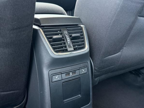 Skoda Octavia III (A7) Рестайлинг с пробегом 2017 года, цена 1 695 000 рублей, 191000 км, лифтбек, Автокод Объявления
