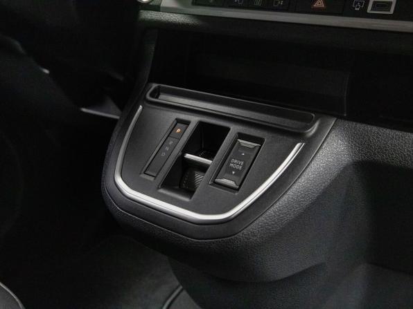 Opel Zafira Life I Рестайлинг с пробегом 2026 года, цена 6 490 000 рублей, 42 км, минивэн, Автокод Объявления