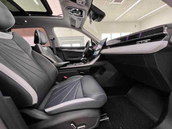 Geely Atlas II с пробегом 2024 года, цена 3 040 000 рублей, 30174 км, внедорожник, Автокод Объявления
