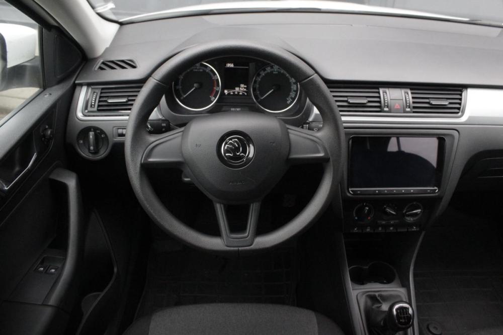 Skoda Rapid I Рестайлинг Брянск  - изображение 8