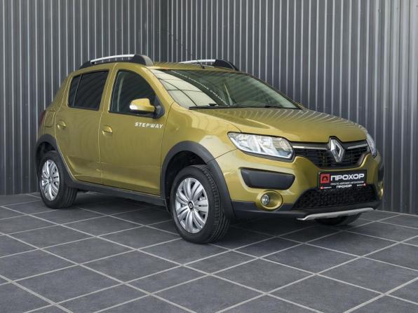 Renault Sandero II с пробегом 2016 года, цена 887 000 рублей, 116179 км, хэтчбек, Автокод Объявления