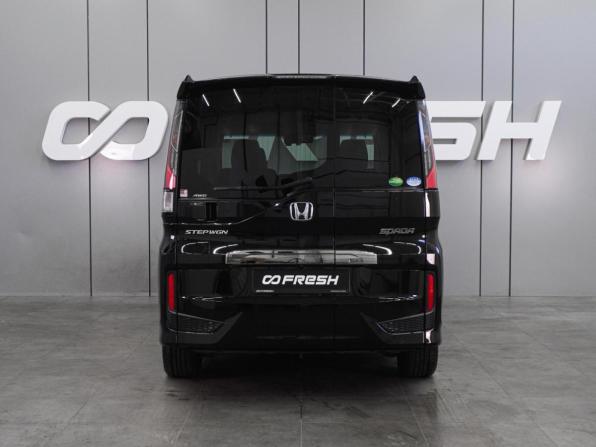 Honda Stepwgn V Рестайлинг с пробегом 2017 года, цена 2 544 000 рублей, 101256 км, минивэн, Автокод Объявления