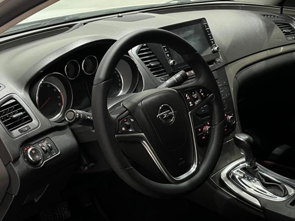 Opel Insignia I с пробегом 2013 года, цена 885 000 рублей, 114950 км, седан, Автокод Объявления