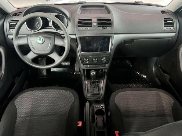 Skoda Yeti I с пробегом 2013 года, цена 795 000 рублей, 153554 км, внедорожник, Автокод Объявления