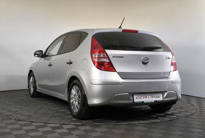 Hyundai i30 I Рестайлинг с пробегом 2010 года, цена 495 000 рублей, 282917 км, хэтчбек, Автокод Объявления