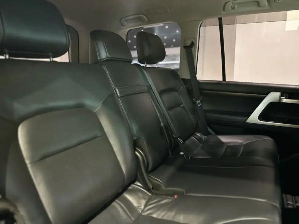 Toyota Land Cruiser 200 Series Рестайлинг 2 с пробегом 2015 года, цена 4 699 000 рублей, 220000 км, внедорожник, Автокод Объявления