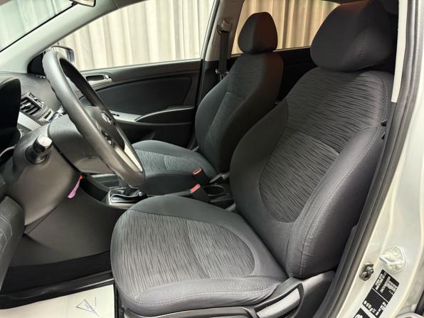 Hyundai Solaris I Рестайлинг с пробегом 2015 года, цена 879 000 рублей, 159816 км, хэтчбек, Автокод Объявления