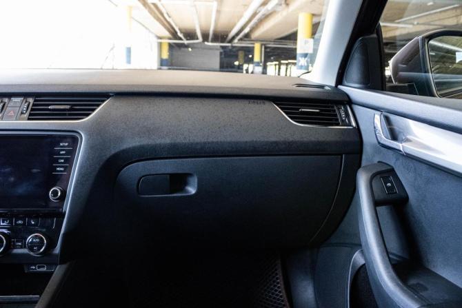 Skoda Octavia III (A7) Рестайлинг с пробегом 2019 года, цена 1 790 000 рублей, 182813 км, лифтбек, Автокод Объявления