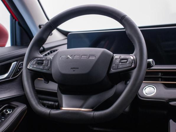 Exeed LX I Рестайлинг с пробегом 2023 года, цена 2 090 000 рублей, 35000 км, внедорожник, Автокод Объявления