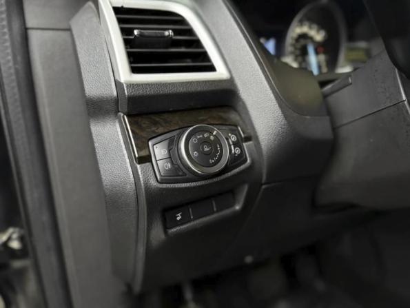 Ford Explorer V с пробегом 2012 года, цена 1 390 000 рублей, 211116 км, внедорожник, Автокод Объявления