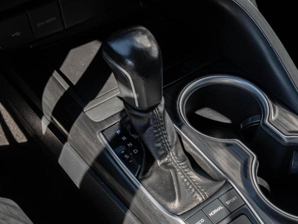 Toyota Camry VIII (XV70) Рестайлинг с пробегом 2022 года, цена 3 400 000 рублей, 67247 км, седан, Автокод Объявления