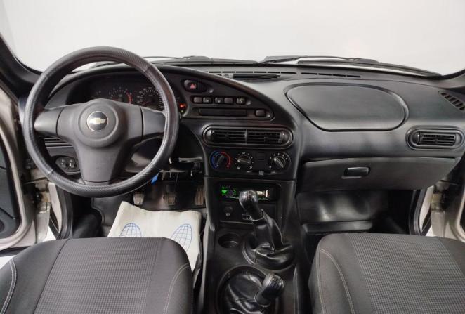 Chevrolet Niva I Рестайлинг с пробегом 2015 года, цена 628 000 рублей, 166596 км, внедорожник, Автокод Объявления