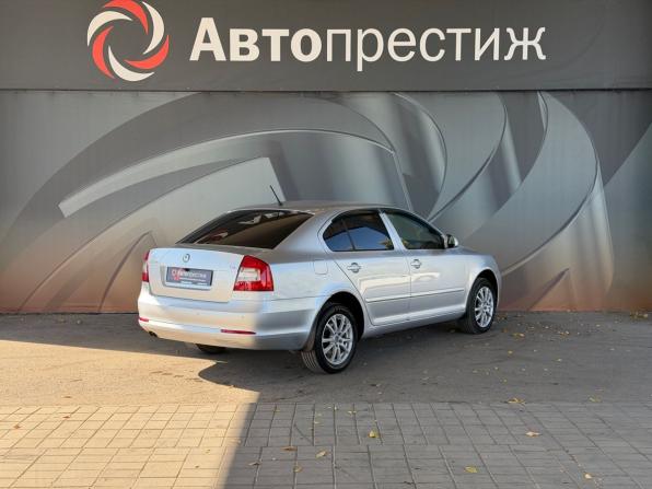 Skoda Octavia II (A5) Рестайлинг с пробегом 2011 года, цена 995 000 рублей, 97210 км, лифтбек, Автокод Объявления