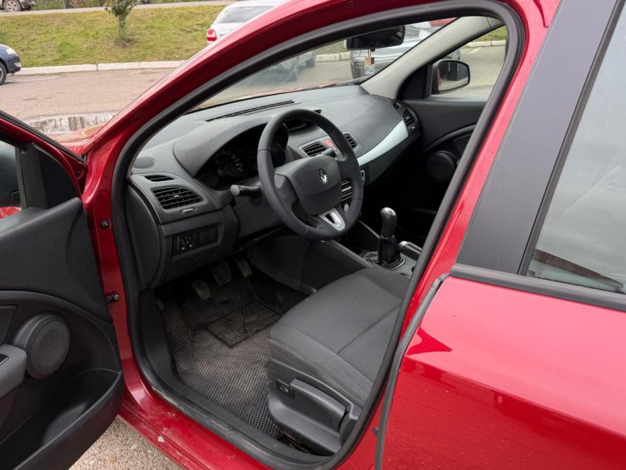 Renault Fluence I Нефтекамск  - изображение 7